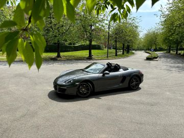 Car image 24