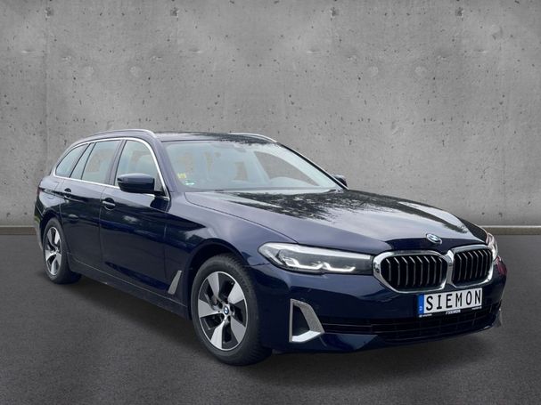 BMW 530i Touring Luxury Line 185 kW image number 6