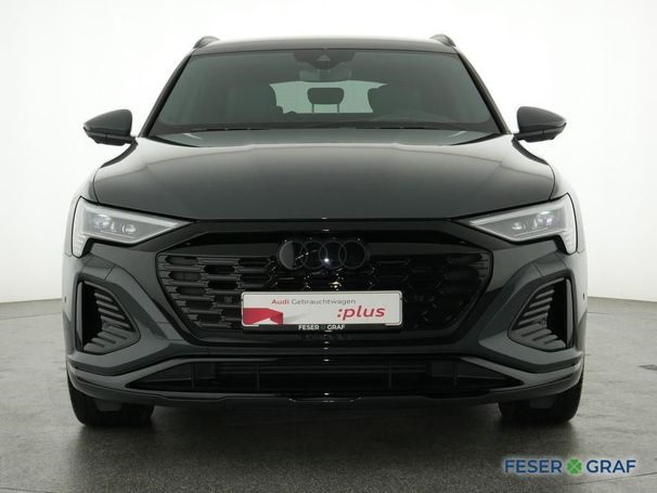 Audi Q8 55 e-tron S-line 300 kW image number 12