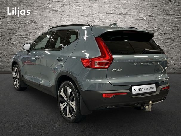 Volvo XC40 Recharge T4 Plus Dark 157 kW image number 2