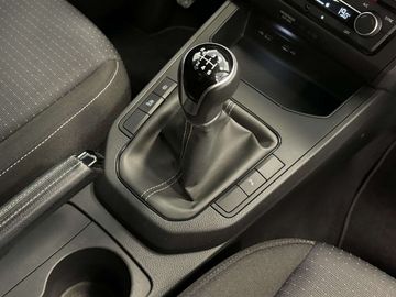 Car image 36