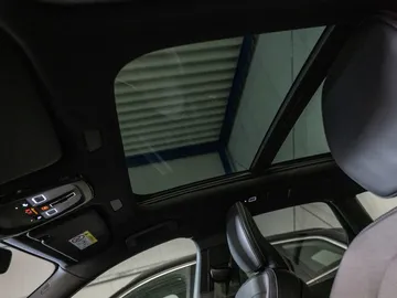 Car image 41