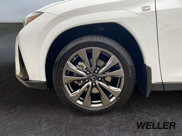 Lexus UX 250h 135 kW image number 17