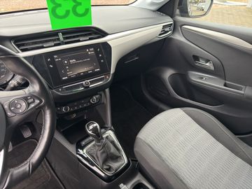 Car image 13