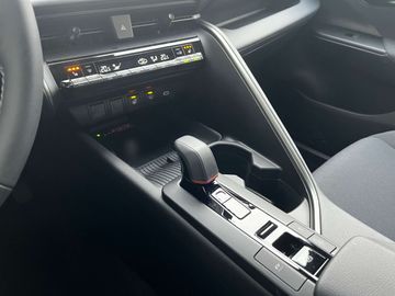 Car image 10