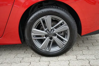 Car image 27