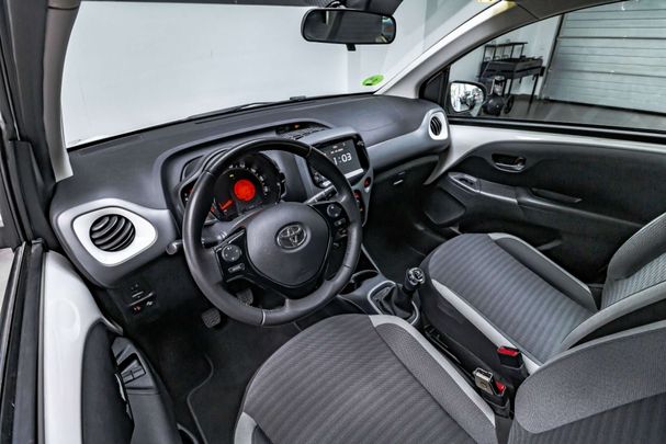 Toyota Aygo 53 kW image number 16