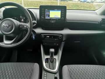 Car image 15