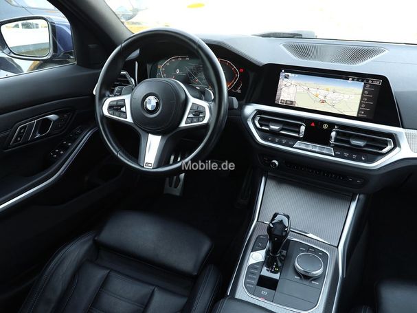 BMW 320i 135 kW image number 4