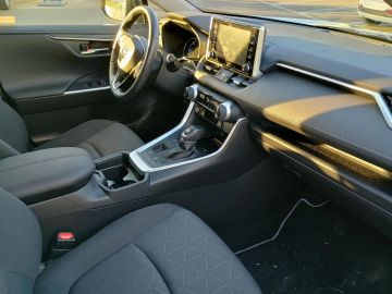 Car image 22