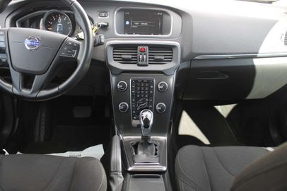 Car image 29