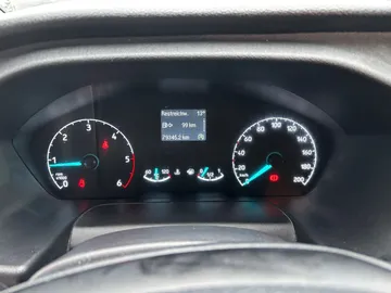 Car image 28