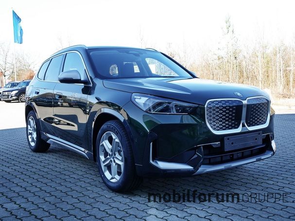 BMW iX1 eDrive20 150 kW image number 13