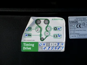 Car image 25