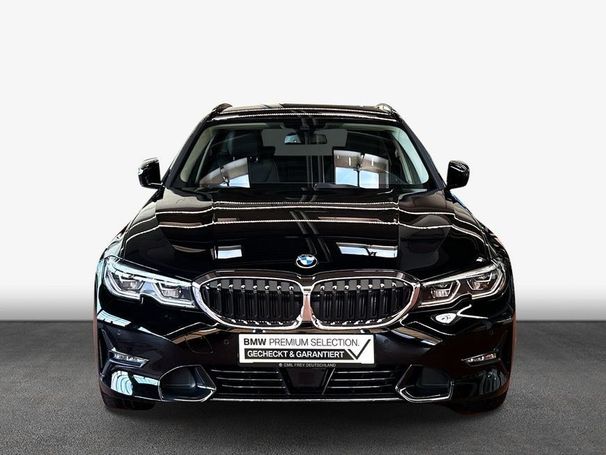 BMW 330 e Touring Sport Line 215 kW image number 2