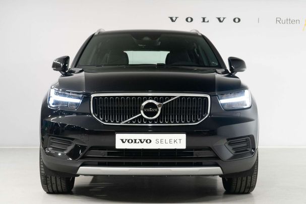 Volvo XC40 T3 Momentum 120 kW image number 3