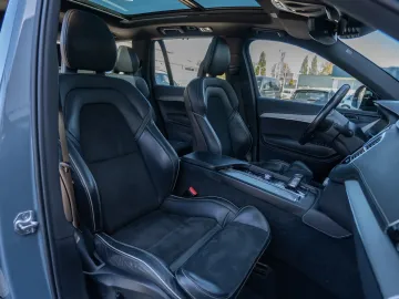 Car image 43