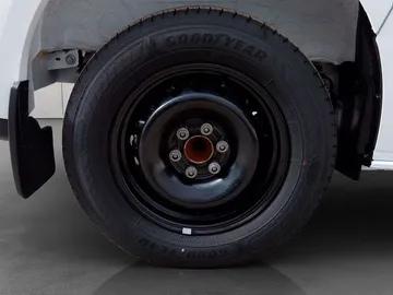 Car image 28