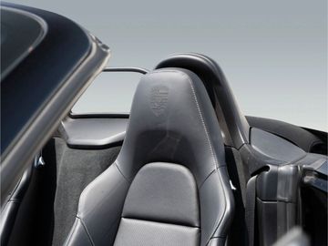 Car image 31