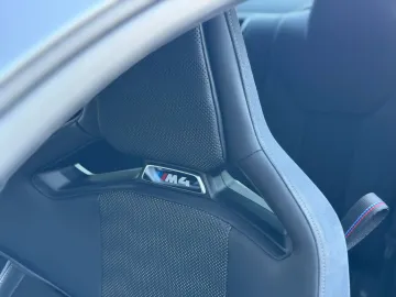 Car image 34