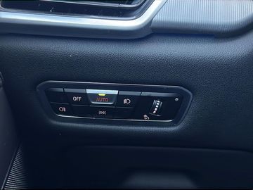 Car image 32