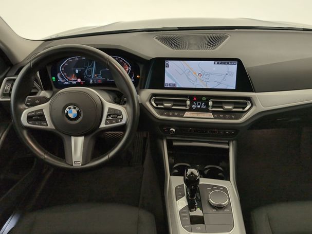 BMW 320i Touring 135 kW image number 4