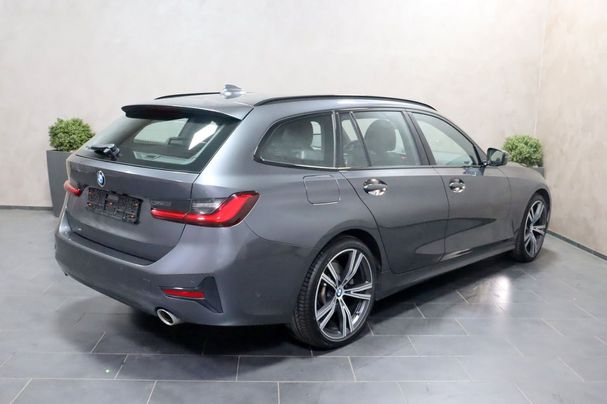 BMW 330i Touring Sport Line 190 kW image number 20