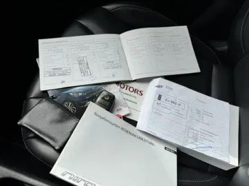 Car image 40