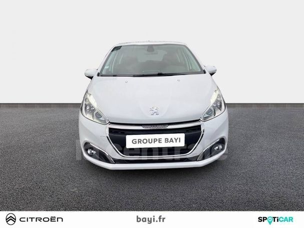 Peugeot 208 PureTech 82 Signature 61 kW image number 3