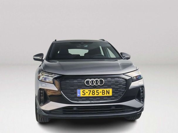 Audi Q4 45 quattro e-tron Advanced 195 kW image number 9