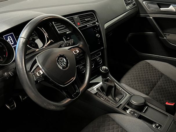 Volkswagen Golf 1.0 TSI 63 kW image number 4