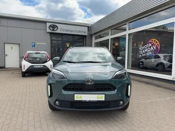 Car image 2