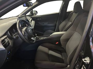 Car image 12