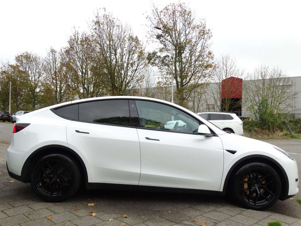 Tesla Model Y 175 kW image number 8