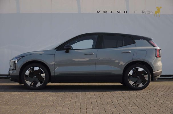 Volvo EX30 Extended Range Plus 200 kW image number 5