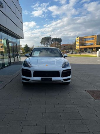 Porsche Cayenne Coupé Hybrid 340 kW image number 2