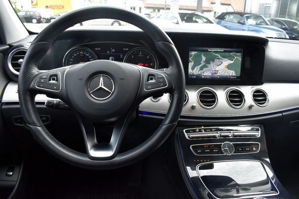 Mercedes-Benz E 220 d T 4Matic 143 kW image number 10