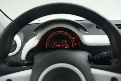 Car image 33