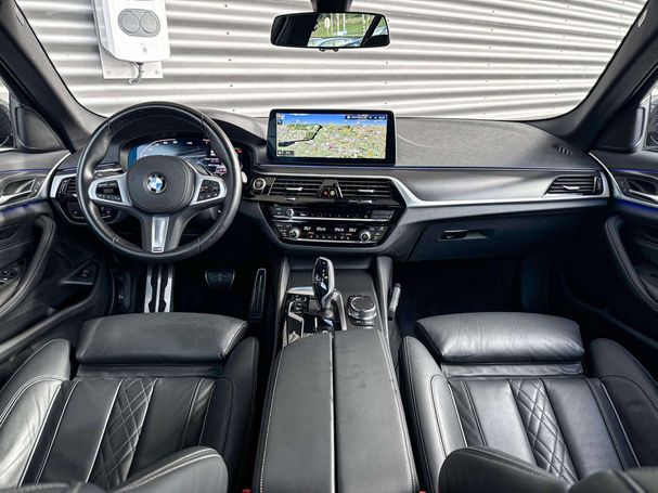 BMW 520i Touring 135 kW image number 10