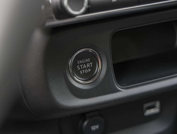 Car image 33