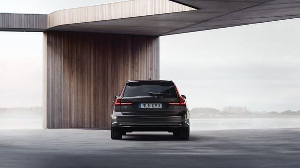 Volvo V90 B4 147 kW image number 18