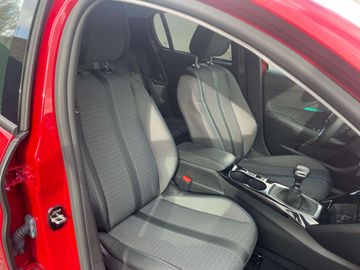 Car image 31