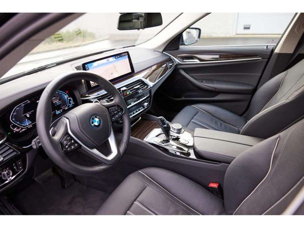 BMW 530 e 215 kW image number 4