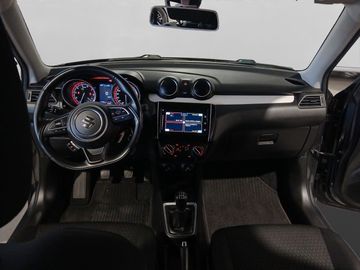 Car image 11