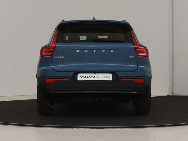 Volvo XC40 B3 Plus Dark 120 kW image number 3