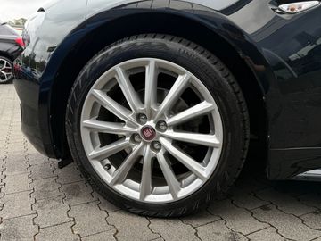 Car image 28