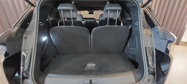 Car image 38