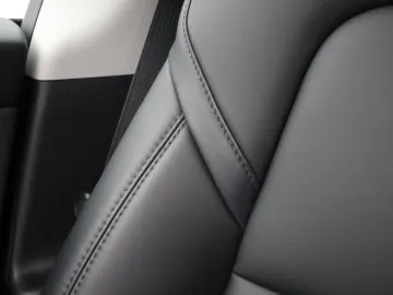 Car image 49