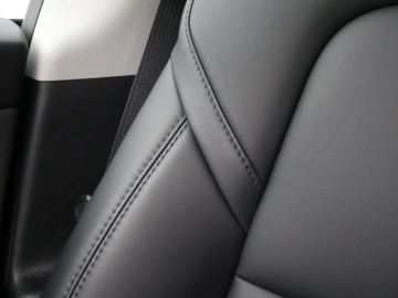Car image 49