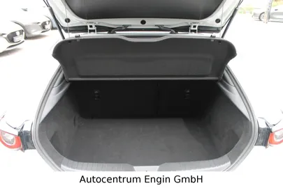 Car image 36